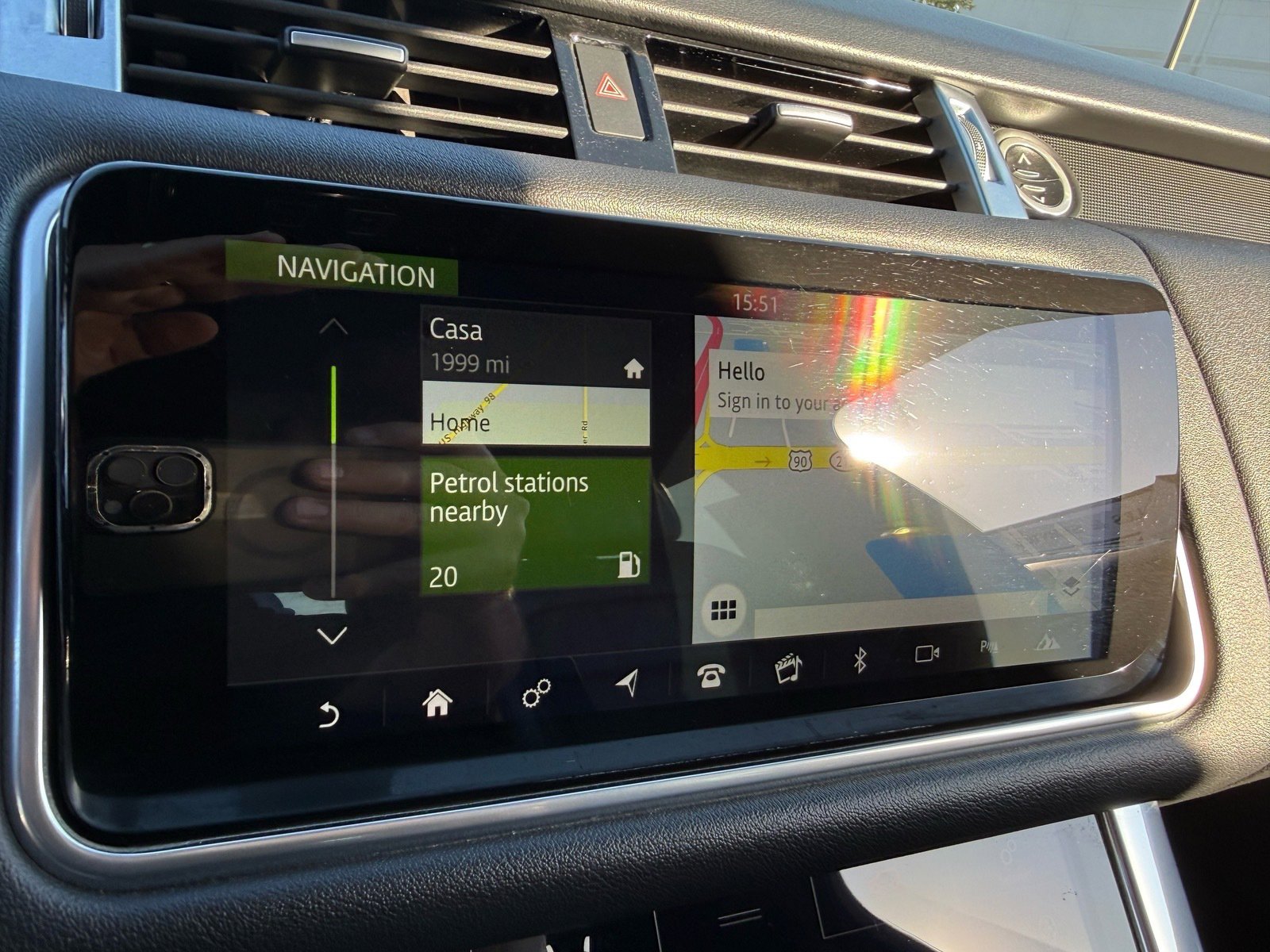 Used 2020 Land Rover Range Rover Sport HSE image 34