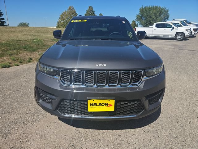 New 2026 Jeep Grand Cherokee Laredo X AWD/4WD image 8