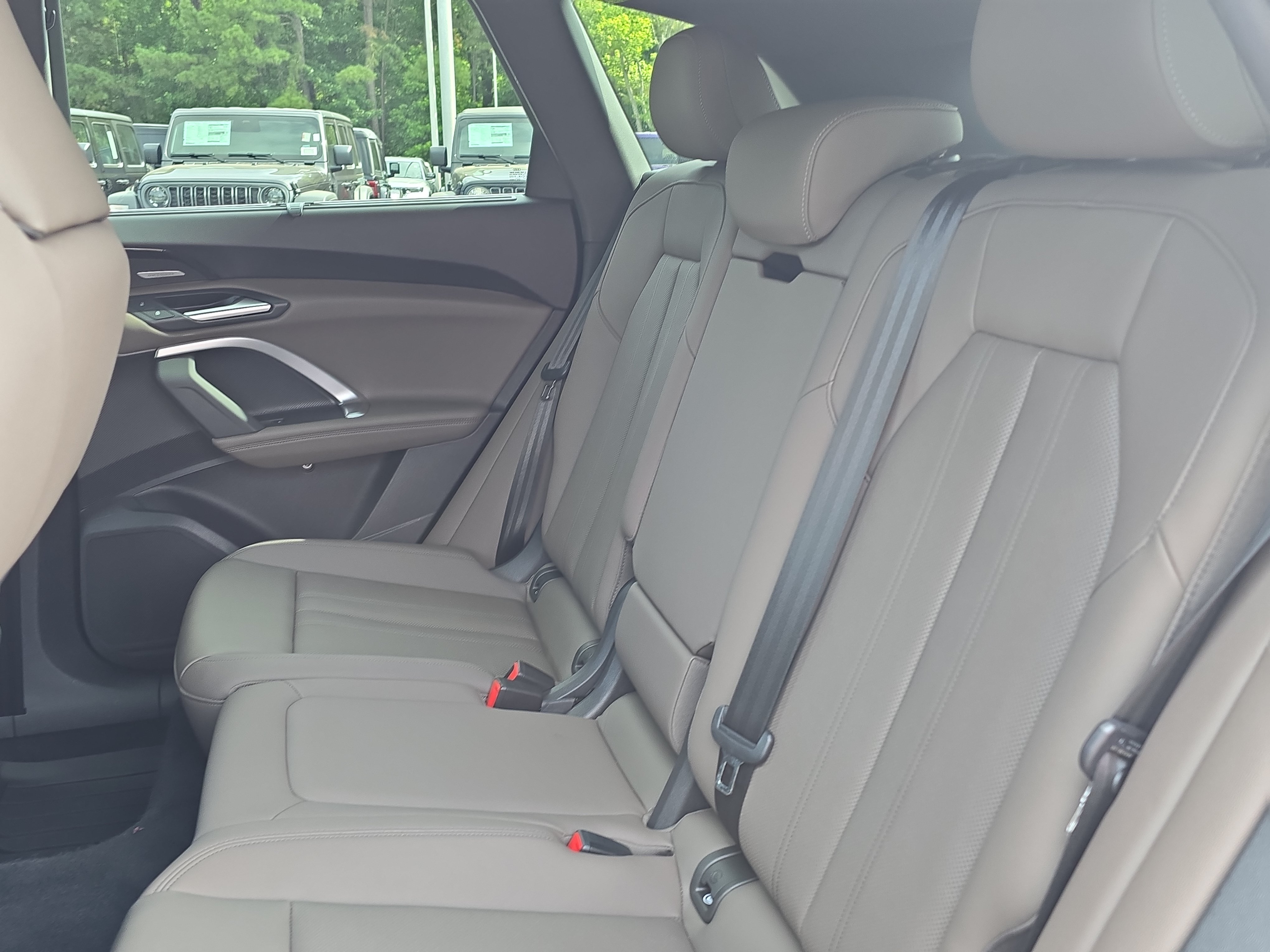 Certified 2025 Audi Q5 Prestige AWD/4WD image 14
