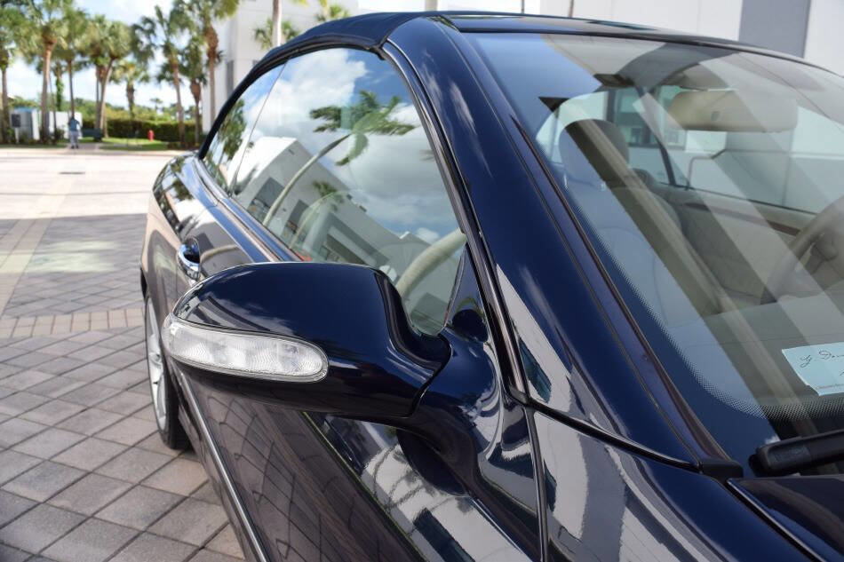 Used 2007 Mercedes-Benz CLK 350 Cabriolet image 34