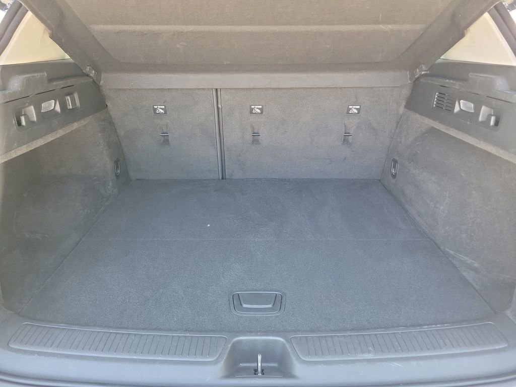 Used 2023 Buick Envision Essence w/ Sport Touring Package image 9