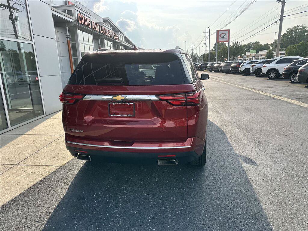 Used 2023 Chevrolet Traverse High Country FWD image 16