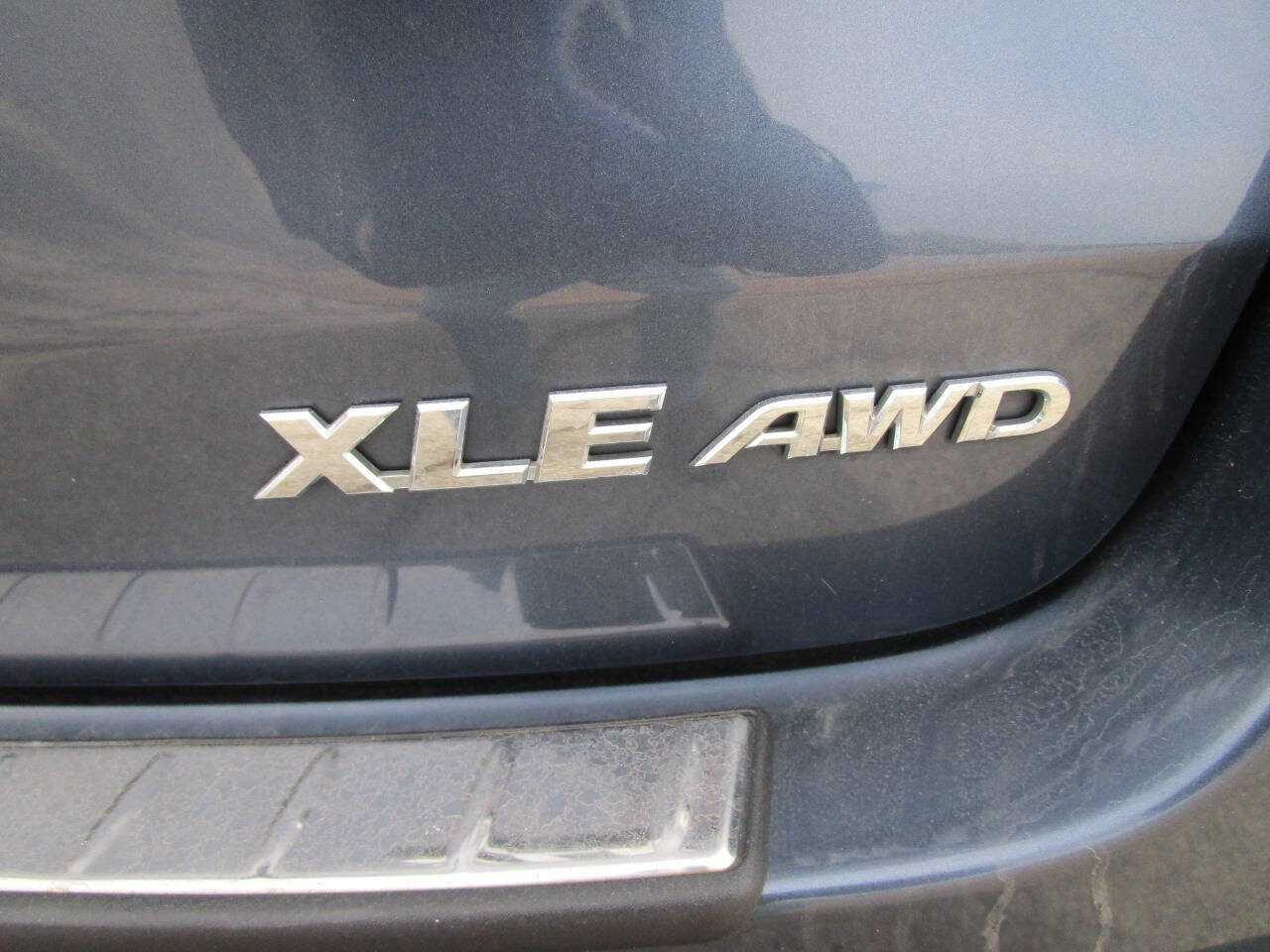 Used 2017 Toyota Highlander XLE w/ Protection Package #3 image 5