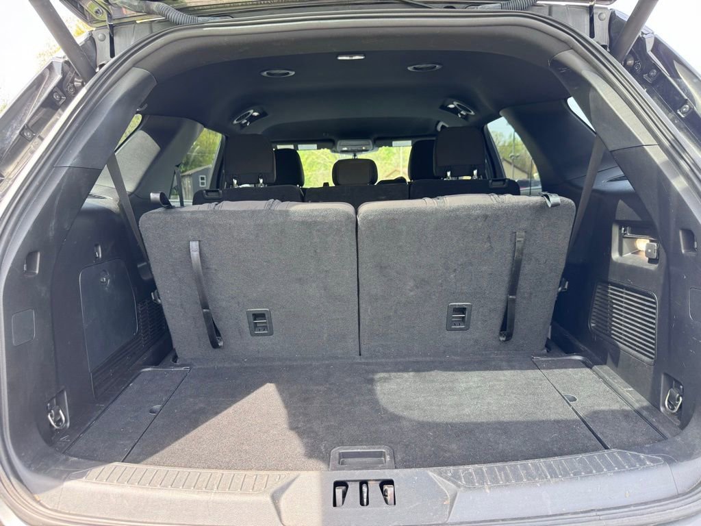 Used 2020 Ford Explorer XLT AWD/4WD image 28