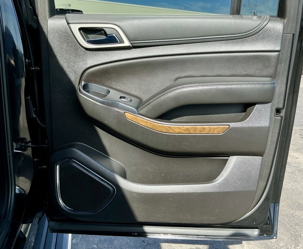 Used 2019 GMC Yukon XL Denali w/ Denali Ultimate Package image 25