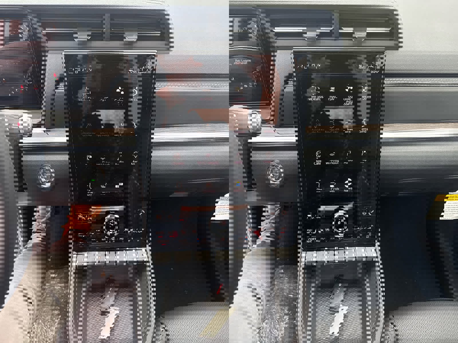 New 2026 GMC Terrain Denali w/ LPO, Floor Liner Package AWD/4WD image 17