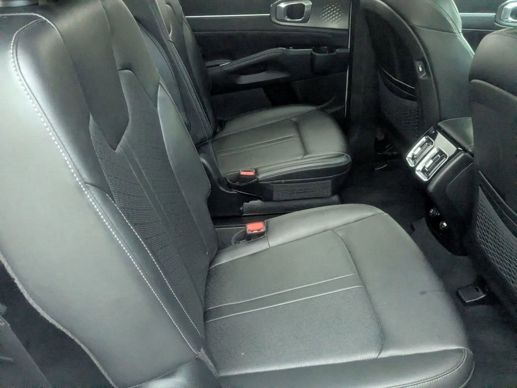 Used 2023 Kia Sorento SX image 35