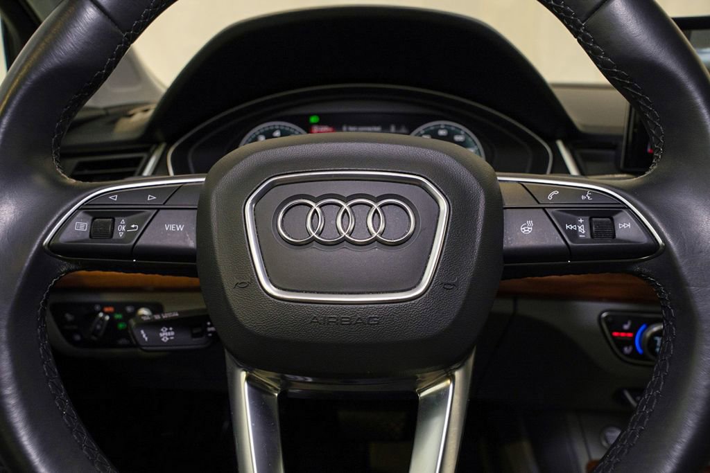 Used 2021 Audi Q5 Prestige w/ Prestige Package AWD/4WD image 21