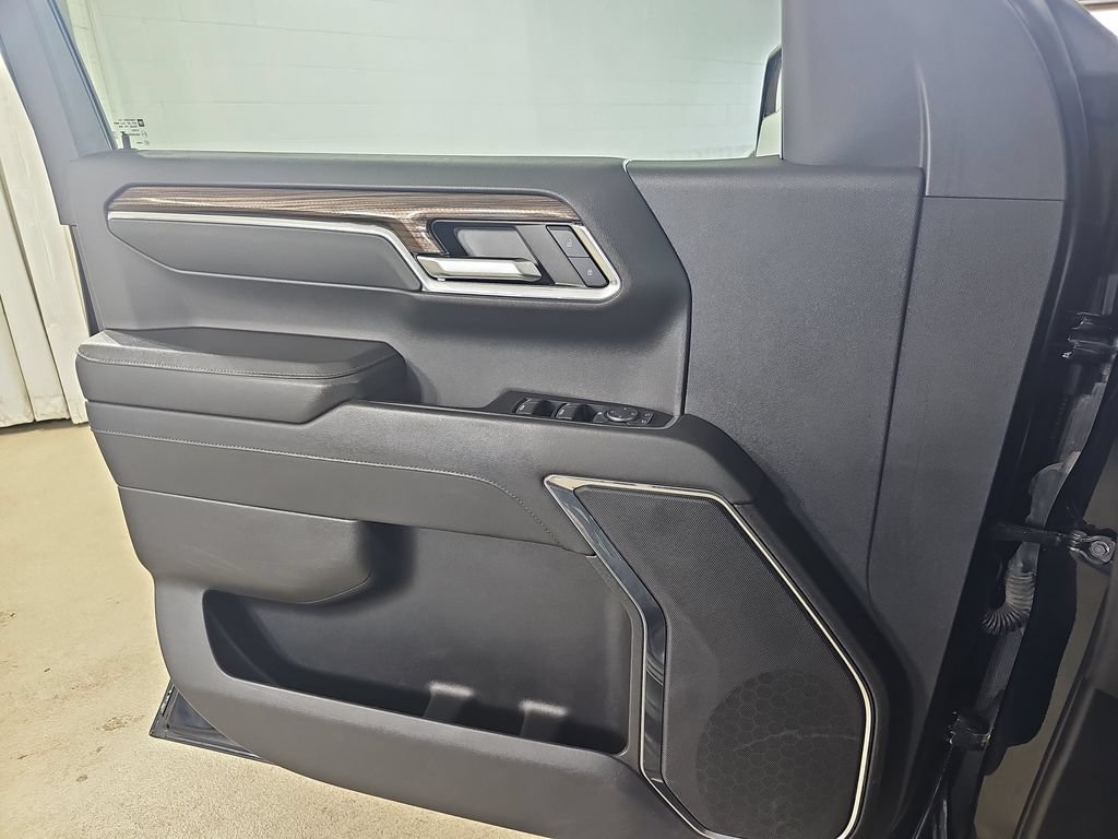 Certified 2024 Chevrolet Silverado 1500 LT AWD/4WD image 32