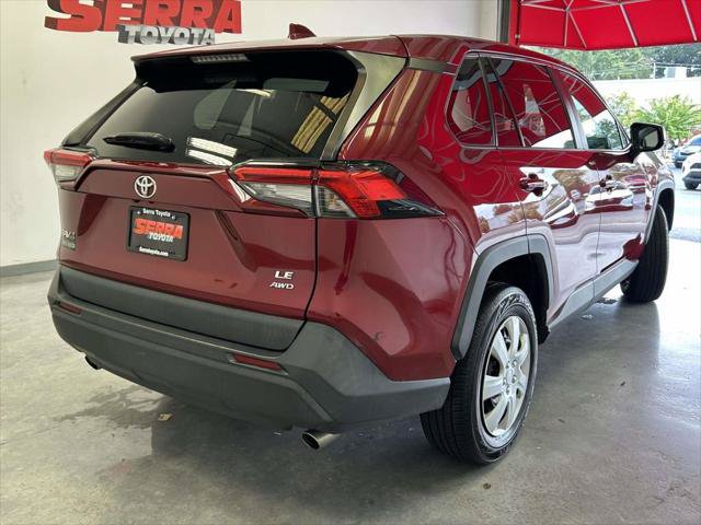 Certified 2022 Toyota RAV4 LE AWD/4WD image 3