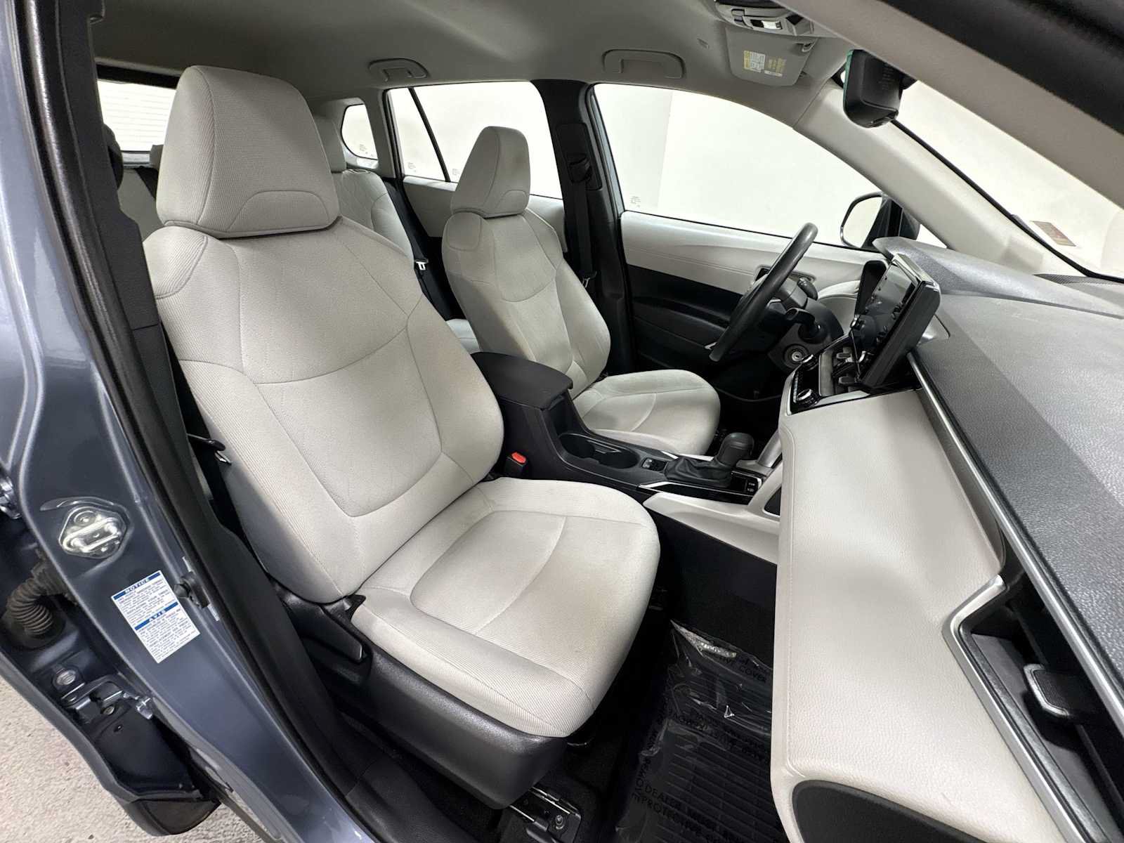 Certified 2022 Toyota Corolla Cross L AWD/4WD image 29
