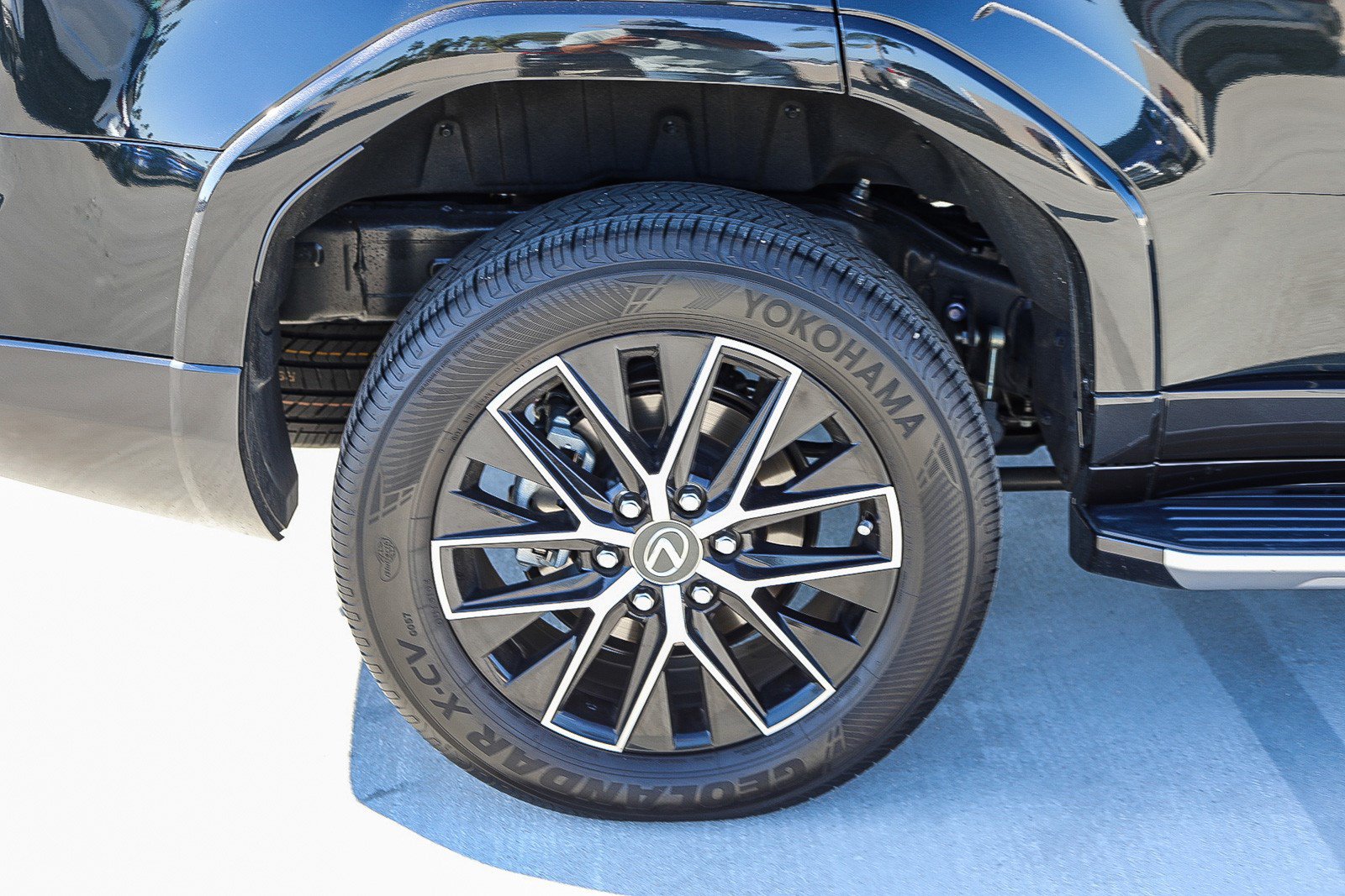 Used 2025 Lexus GX 550 w/ Cold Area Package AWD/4WD image 11