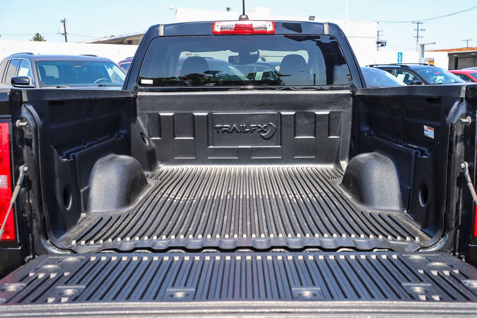 Used 2022 Chevrolet Colorado LT w/ Fleet Safety Package RWD image 23