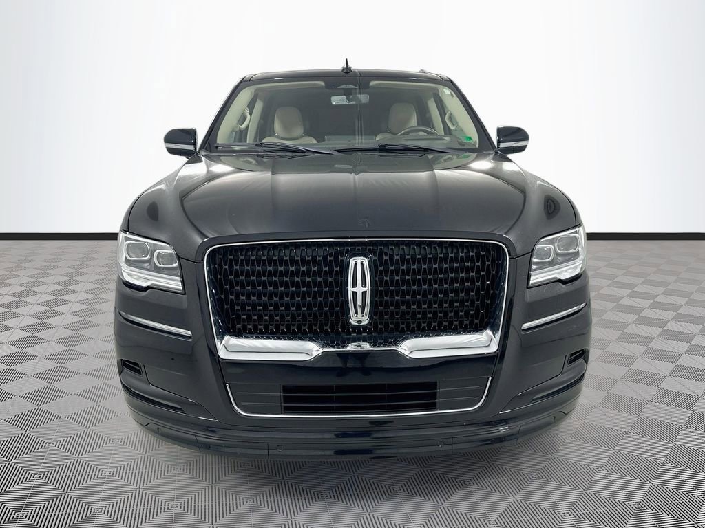 Used 2022 Lincoln Navigator L Reserve w/ Monochromatic Package AWD/4WD video 2