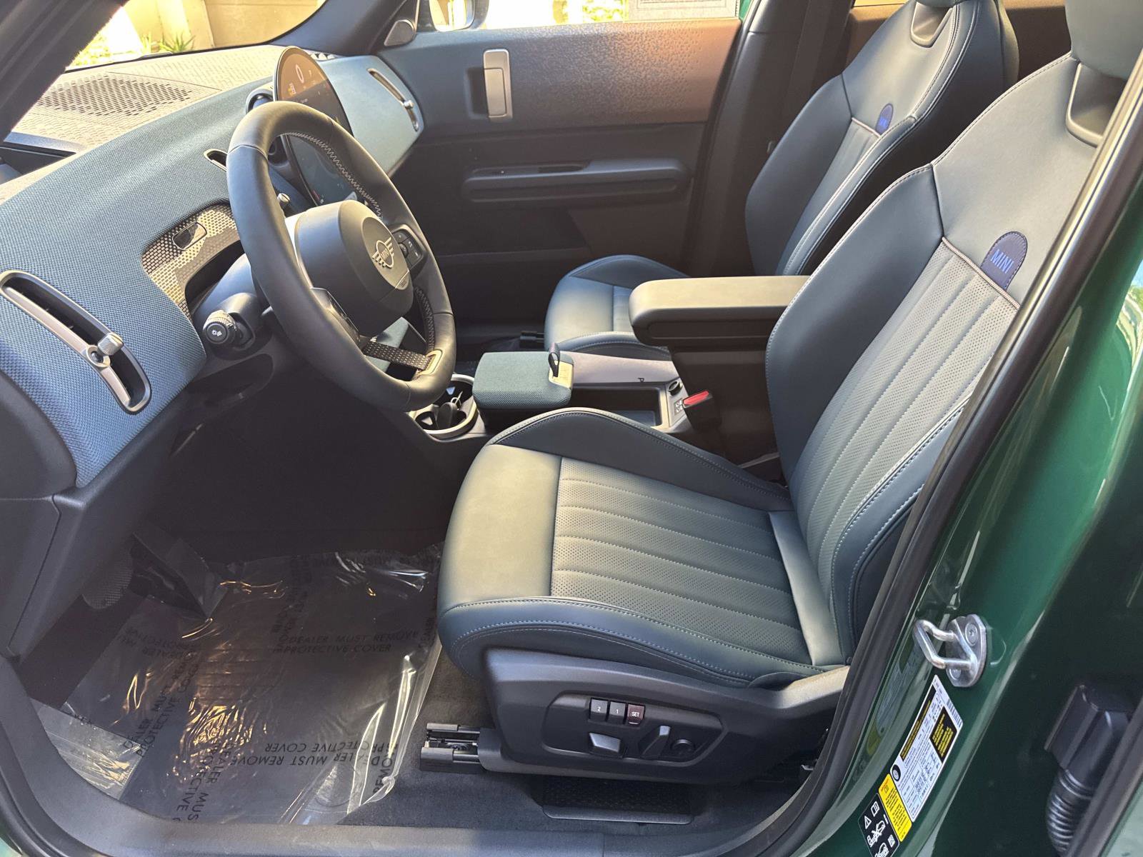 Used 2025 MINI Cooper Countryman S w/ Comfort Package Max image 15