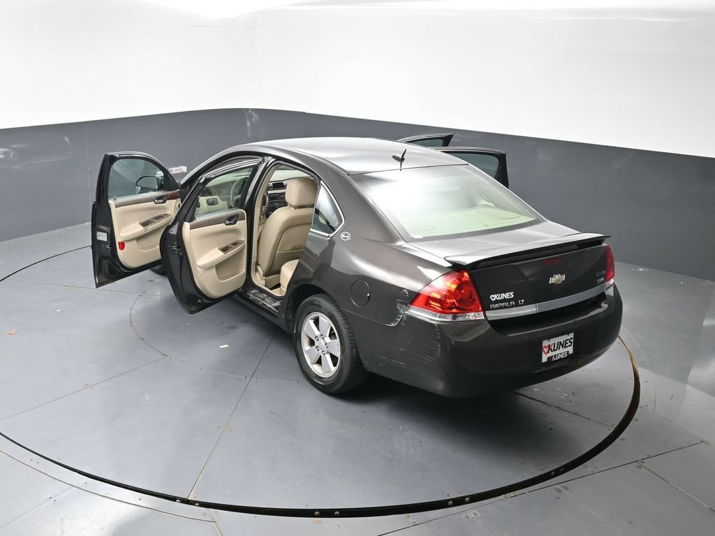 Used 2008 Chevrolet Impala LT w/ Luxury Edition Package FWD image 57