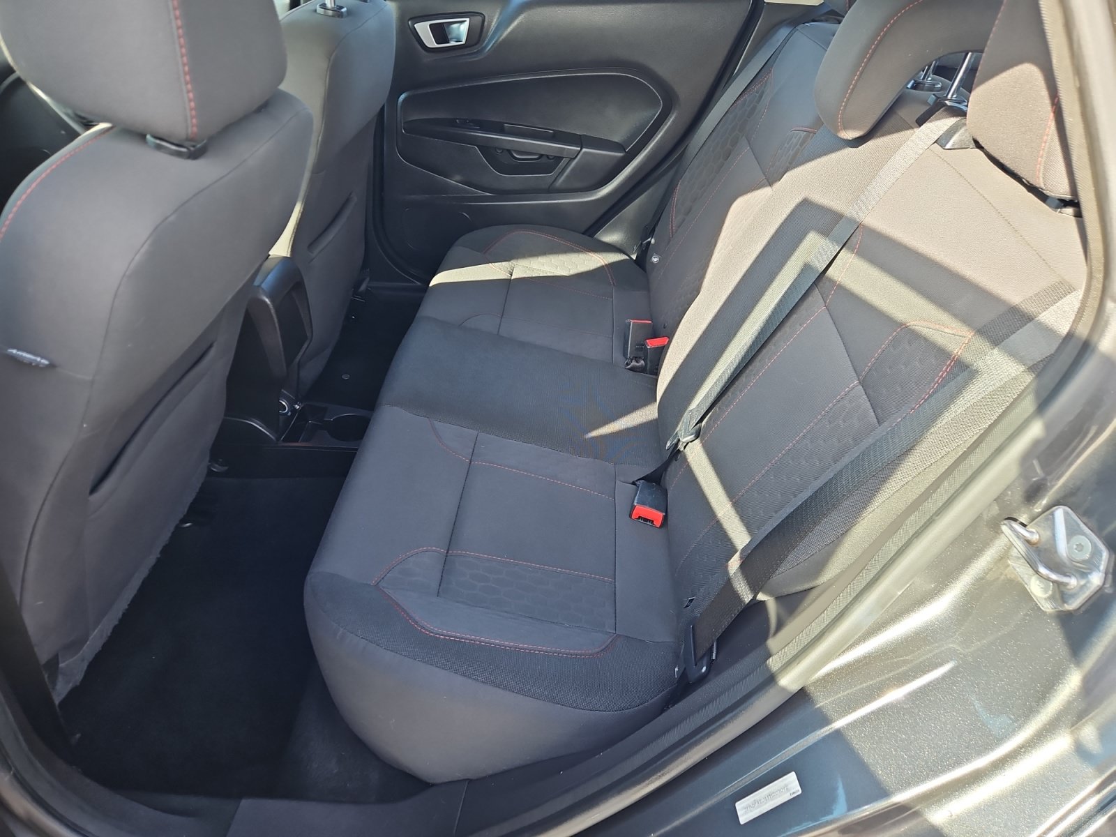 Used 2015 Ford Fiesta SE FWD image 13