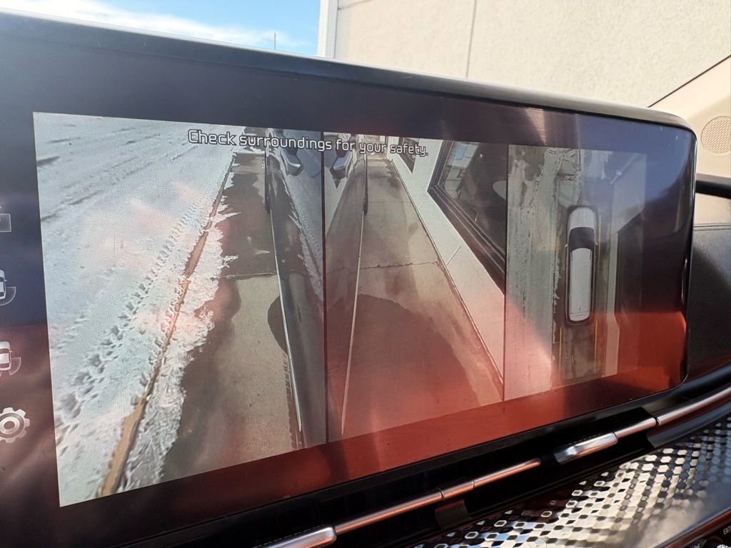 Used 2022 Kia Carnival SX Prestige image 45