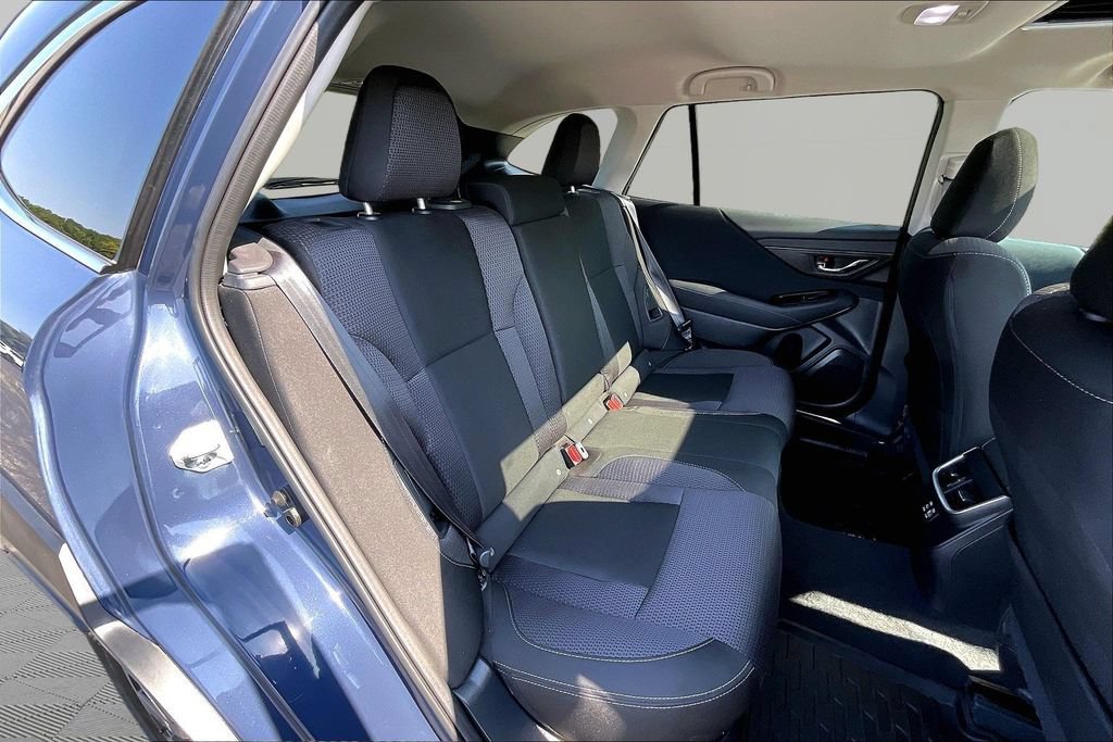 Used 2024 Subaru Outback Premium AWD/4WD image 28