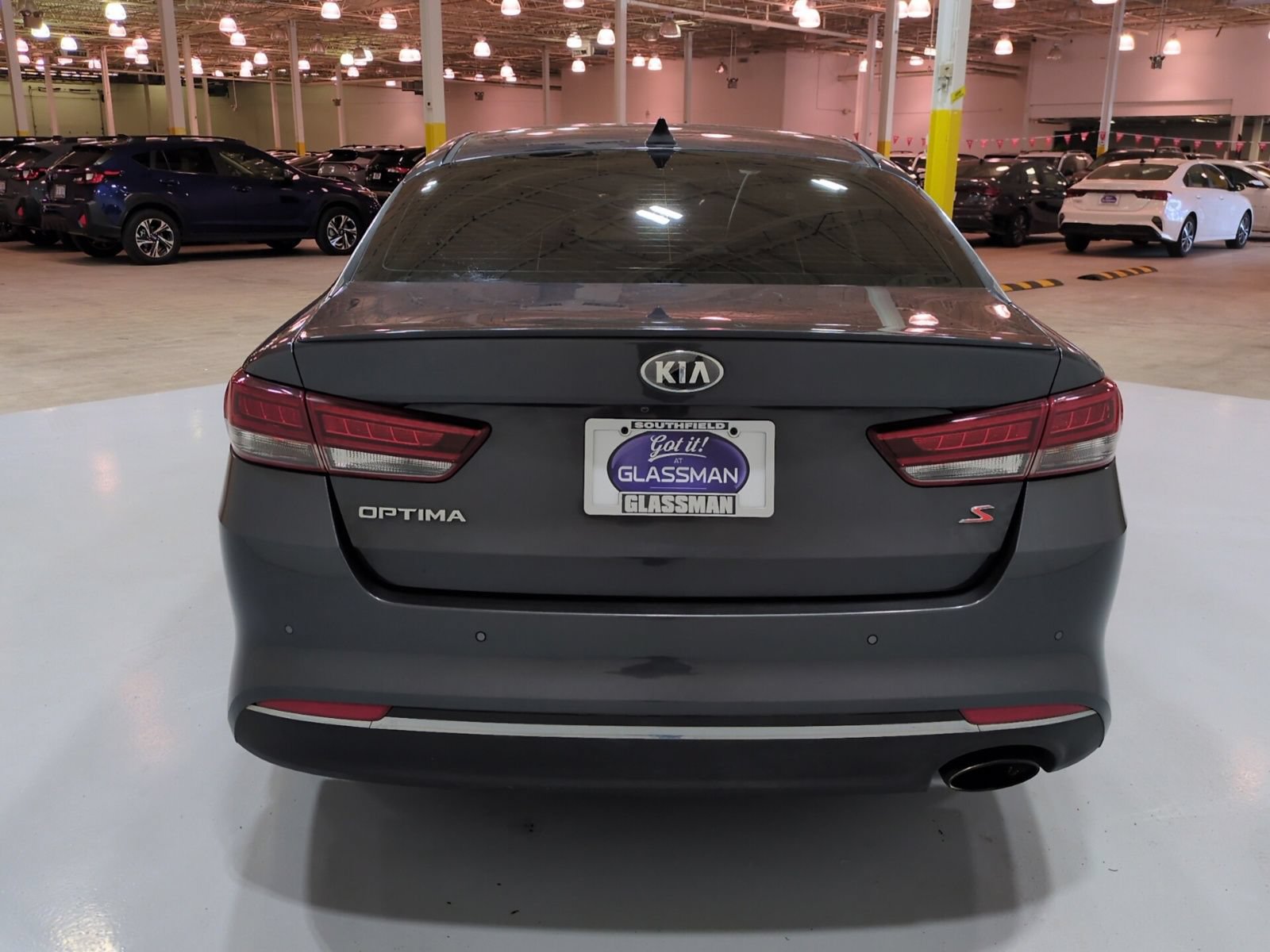 Used 2018 Kia Optima S FWD image 4