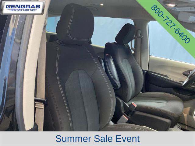 Certified 2022 Chrysler Voyager LX FWD image 38