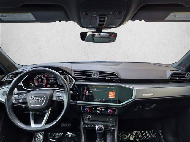 Used 2022 Audi Q3 2.0T Premium Plus w/ Premium Plus Package AWD/4WD image 19