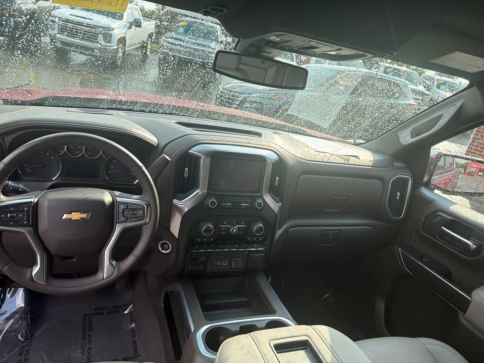 Used 2022 Chevrolet Silverado 1500 LTZ AWD/4WD image 15