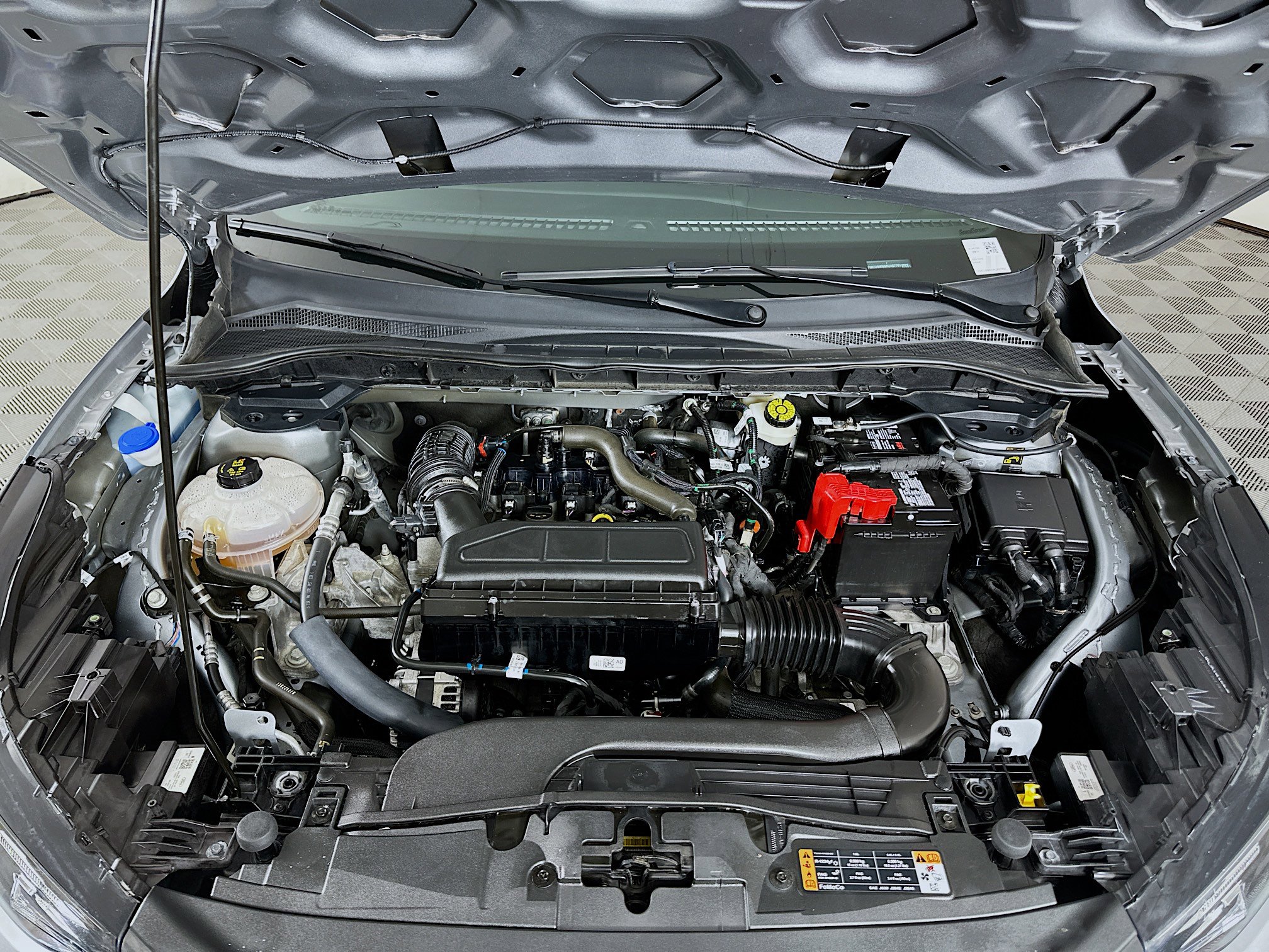 Used 2024 Ford Escape ST-Line image 32