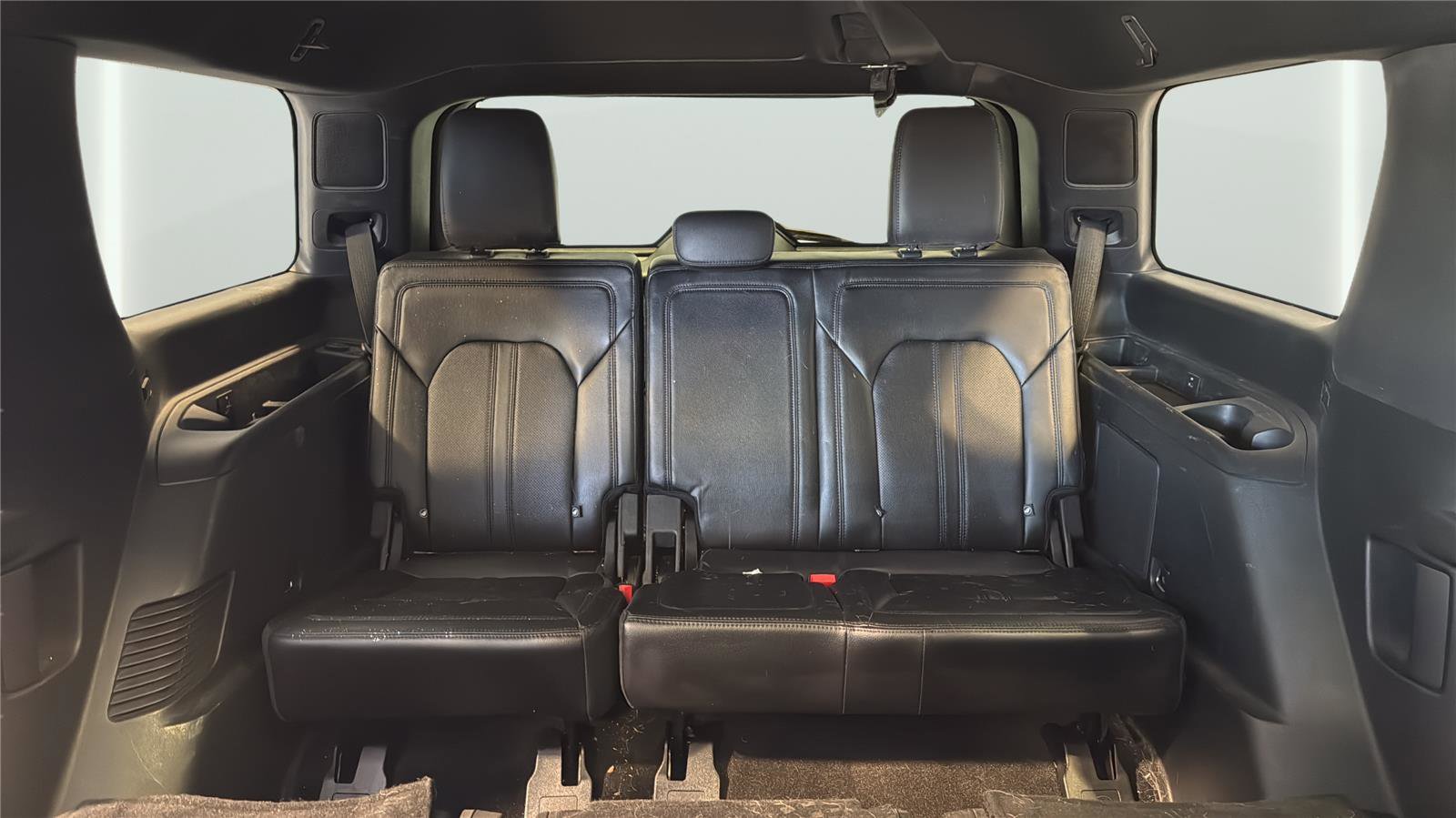Used 2020 Ford Expedition Limited w/ Special Edition Package AWD/4WD image 27