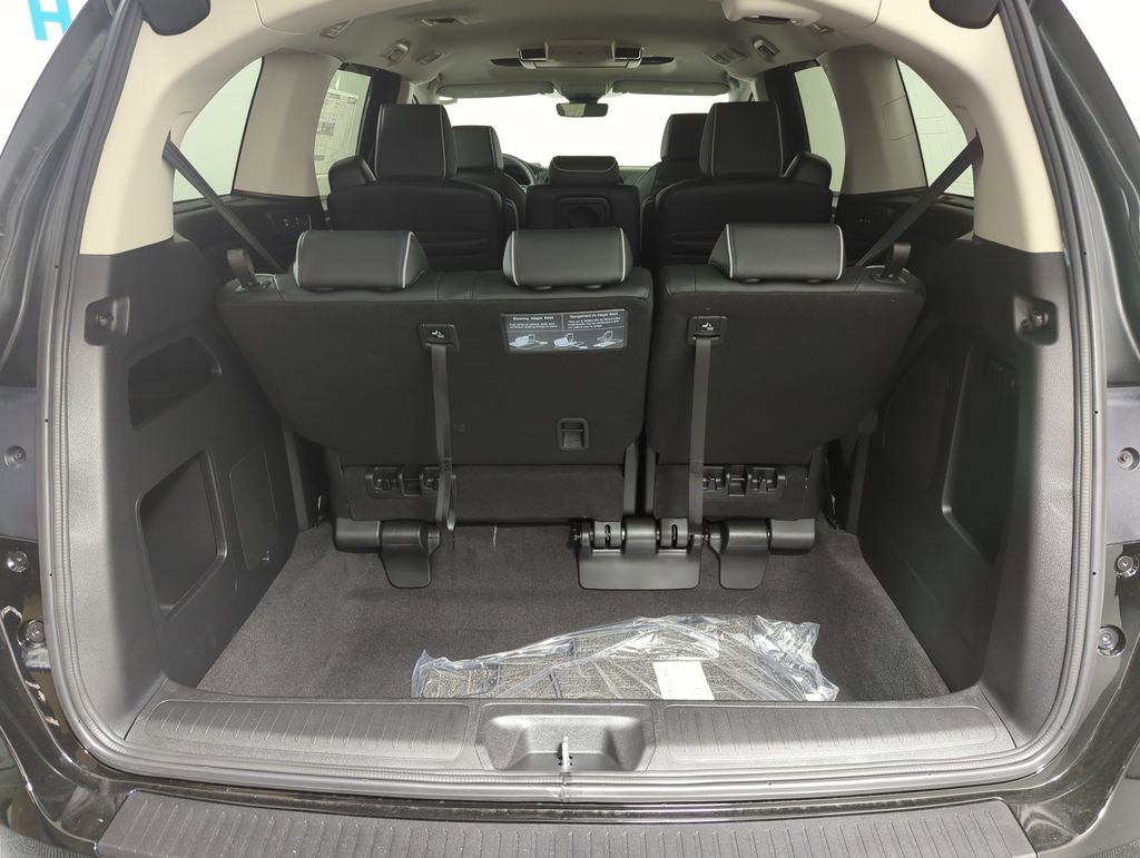 New 2026 Honda Odyssey Touring image 10