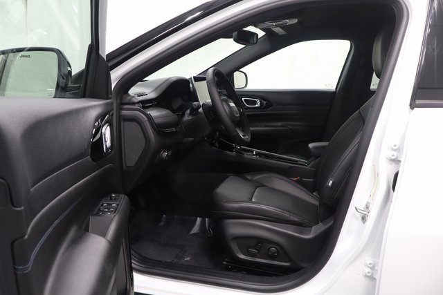 New 2026 Jeep Compass Limited image 10