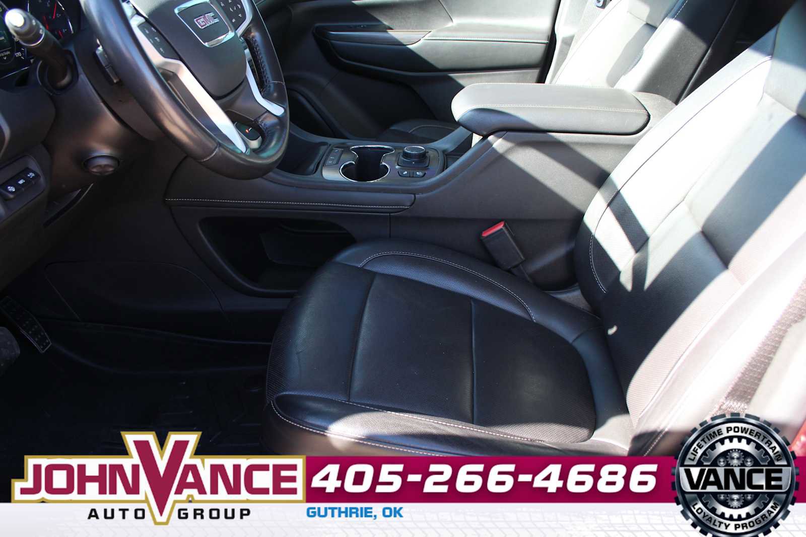Used 2020 GMC Acadia SLT w/ Driver Alert Package II image 26