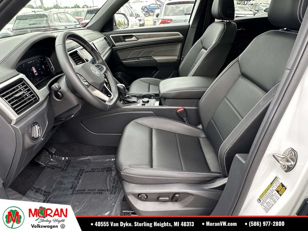 Certified 2023 Volkswagen Atlas Cross Sport SE w/ Panoramic Sunroof Package AWD/4WD image 19
