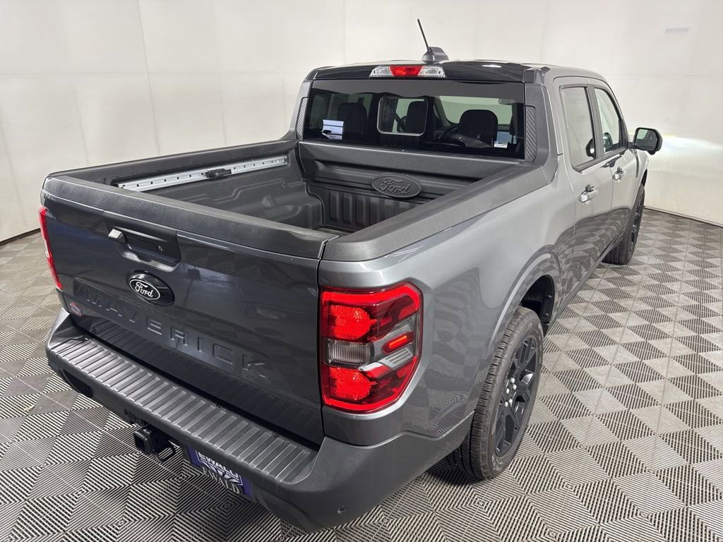 New 2025 Ford Maverick Lariat w/ Black Appearance Package image 12