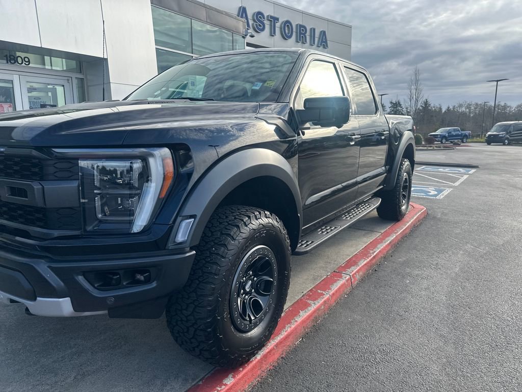 Used 2023 Ford F150 Raptor w/ Raptor Carbon Fibre Package AWD/4WD image 8