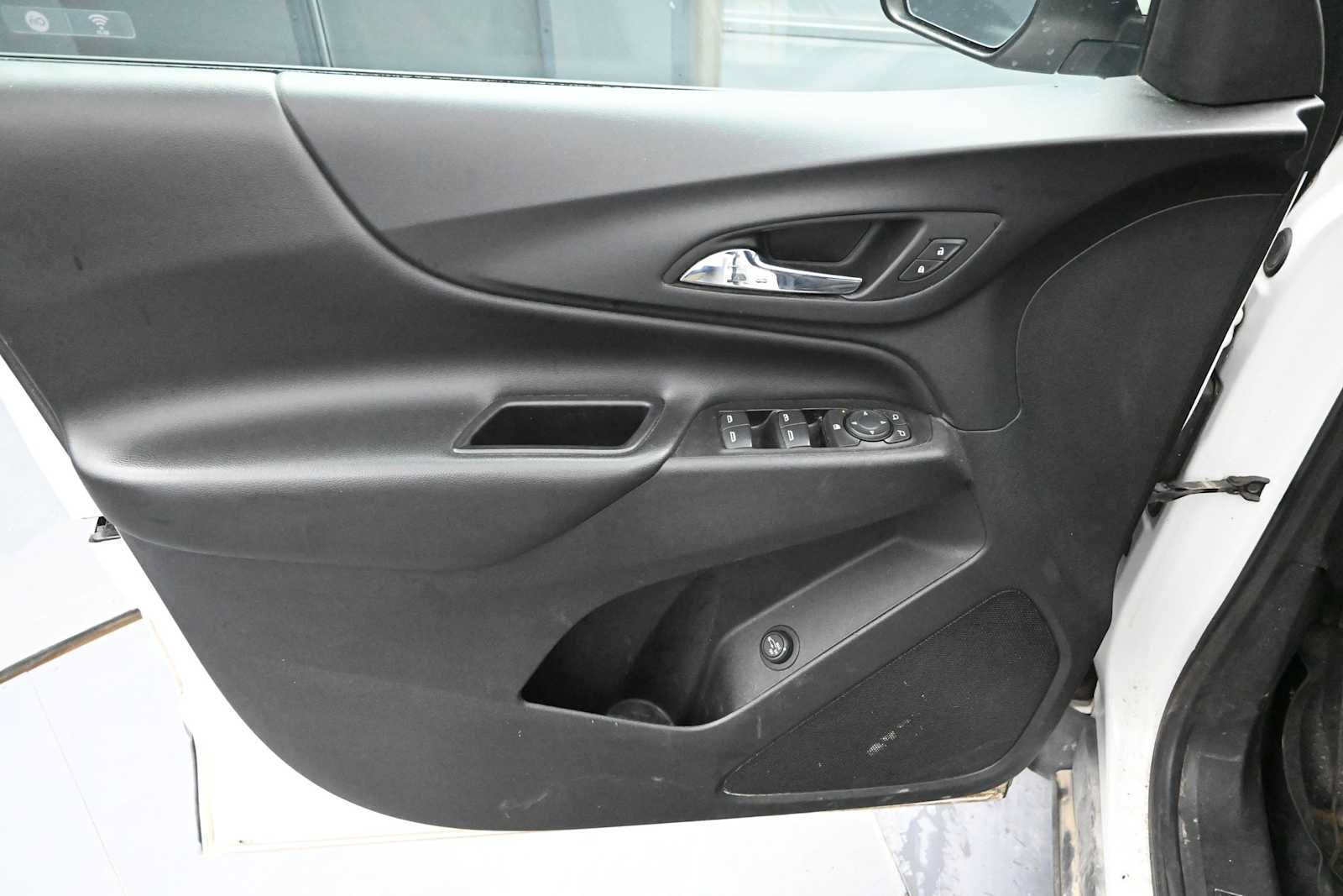 Used 2019 Chevrolet Equinox LT FWD image 11