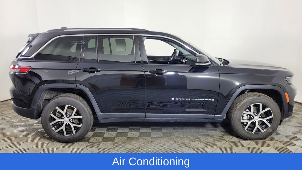 Used 2023 Jeep Grand Cherokee Limited image 9