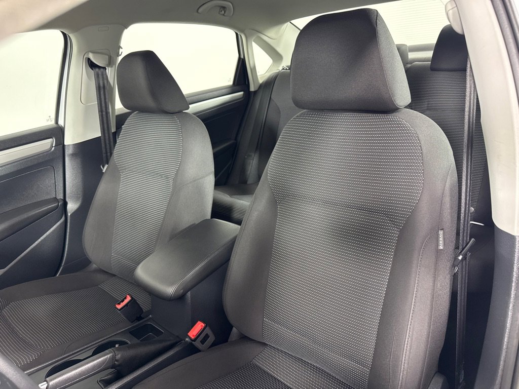 Used 2018 Volkswagen Passat 2.0T S w/ Driver Assistance Package image 14