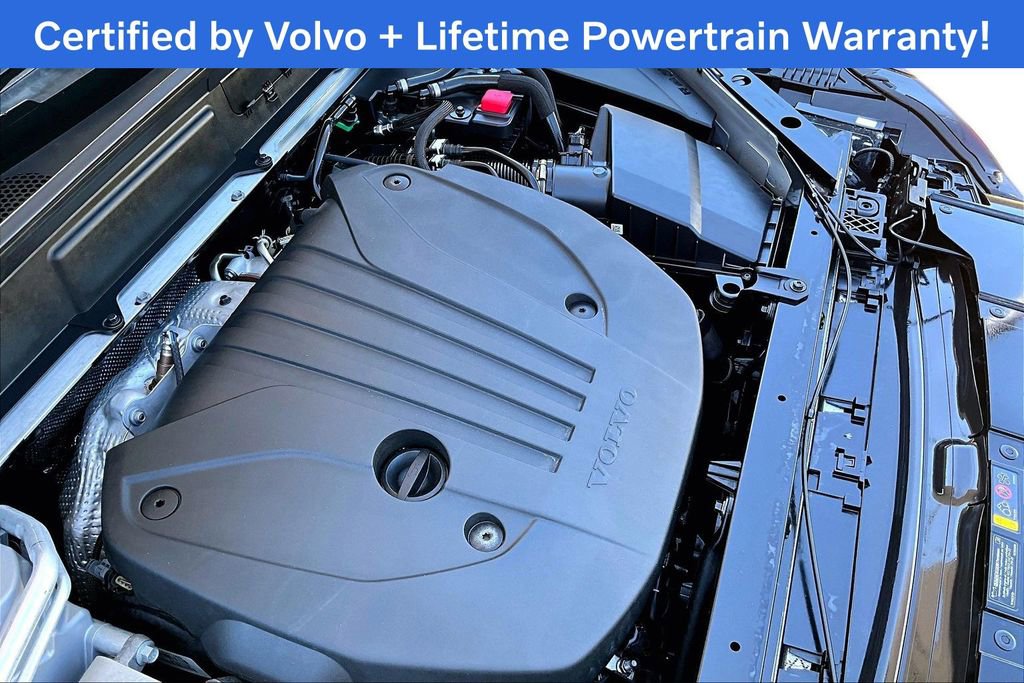 Used 2025 Volvo XC60 B5 Plus image 43