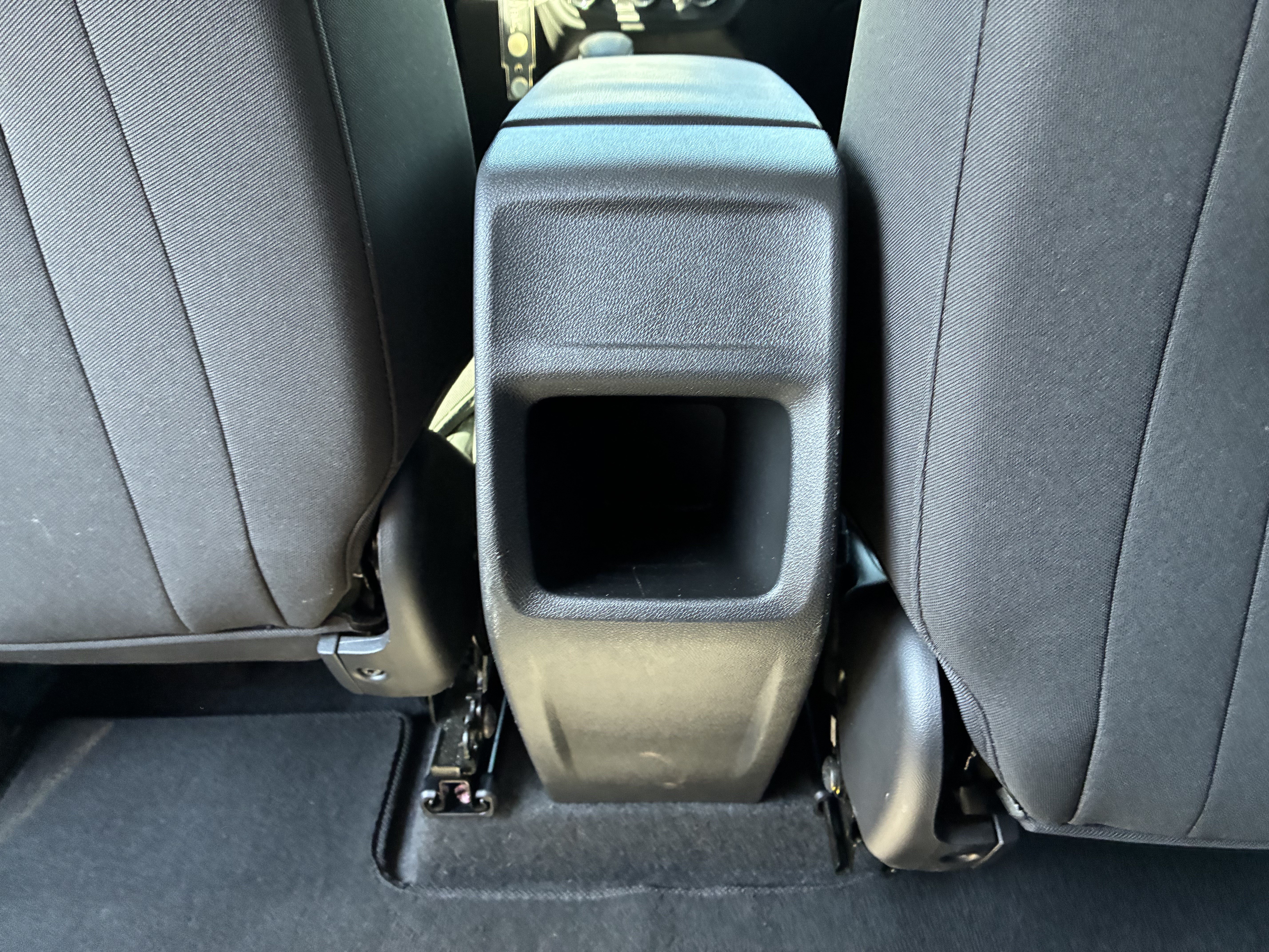 Used 2025 Chevrolet Trax LS w/ LS Convenience Package FWD image 16