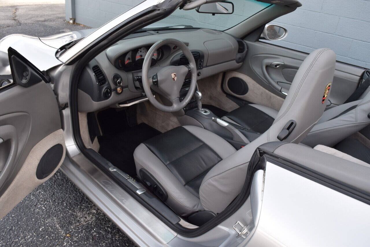 Used 1999 Porsche 911 Cabriolet image 2