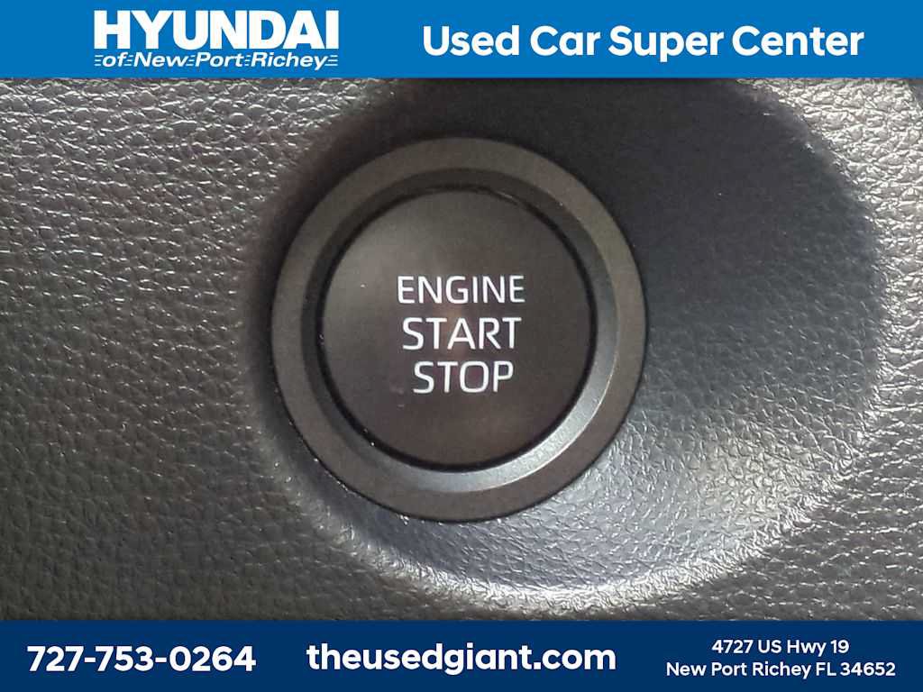 Used 2024 Toyota Corolla Cross LE FWD image 28