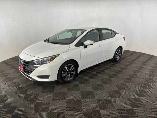 Certified 2025 Nissan Versa SV w/ Trunk Package FWD image 3