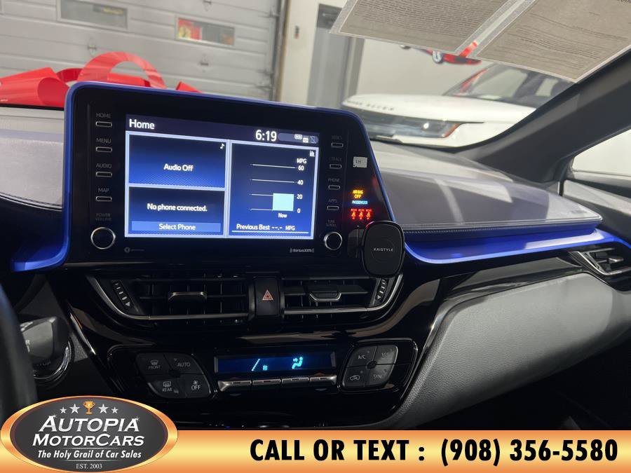 Used 2022 Toyota C-HR XLE FWD image 24