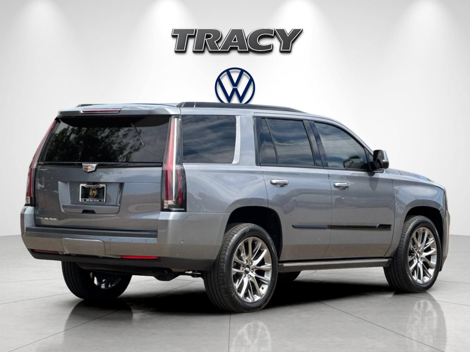 Used 2020 Cadillac Escalade Platinum w/ Escalade Sport Edition AWD/4WD image 4
