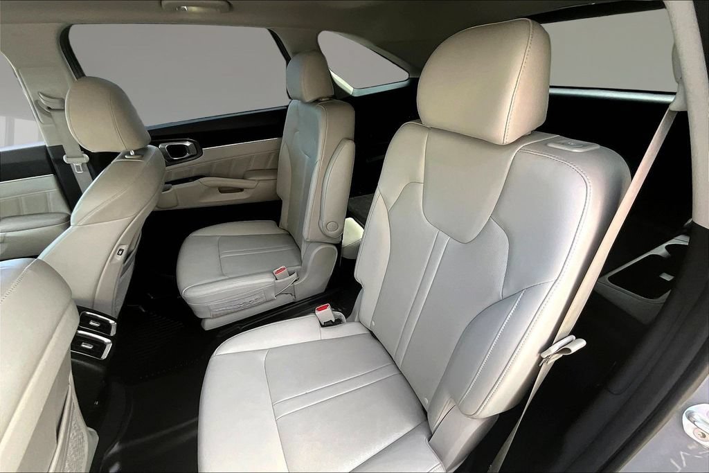 Certified 2023 Kia Sorento SX AWD/4WD image 21