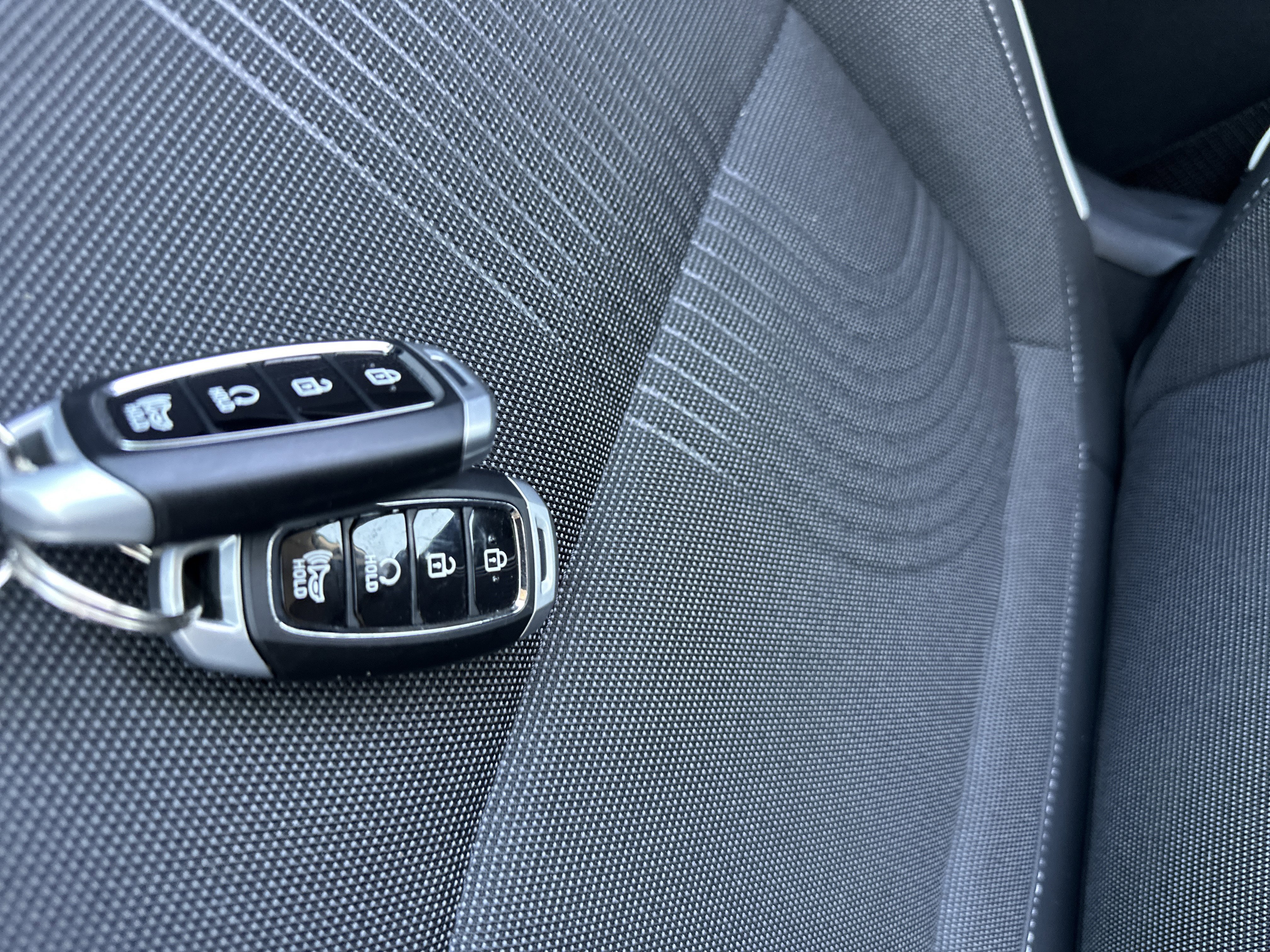 Used 2024 Hyundai Venue Limited image 20