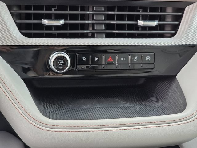 Certified 2026 Ford Explorer Active w/ Active Comfort Package RWD image 23