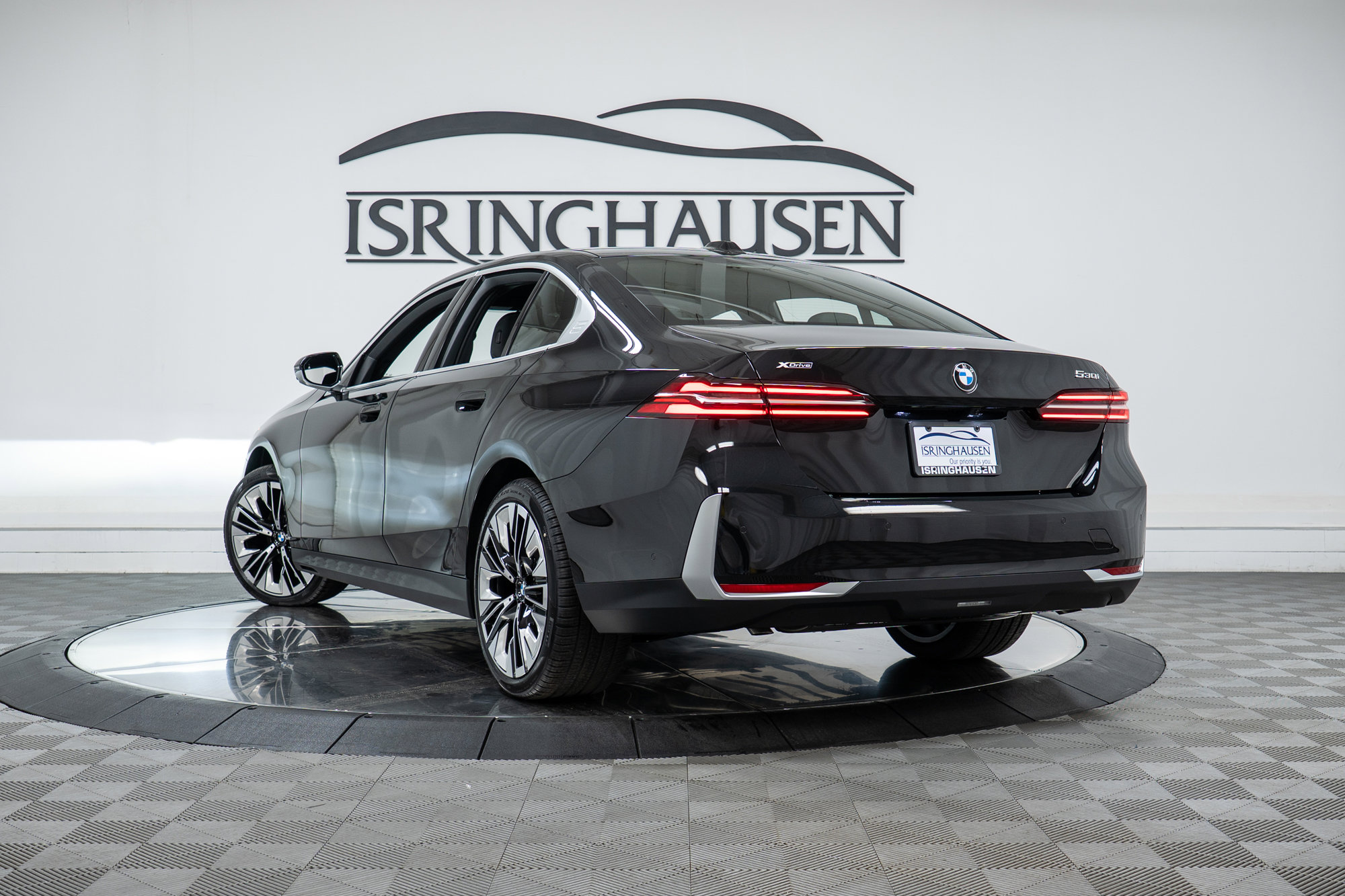 New 2026 BMW 530i xDrive w/ Premium Package image 28