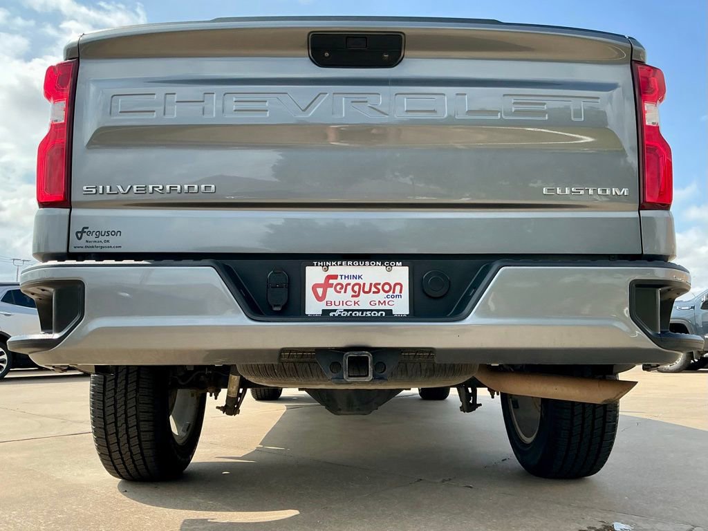 Used 2021 Chevrolet Silverado 1500 Custom RWD image 17